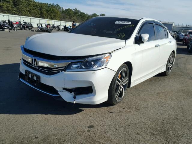 1HGCR2F18HA264329 - 2017 HONDA ACCORD SPO WHITE photo 2