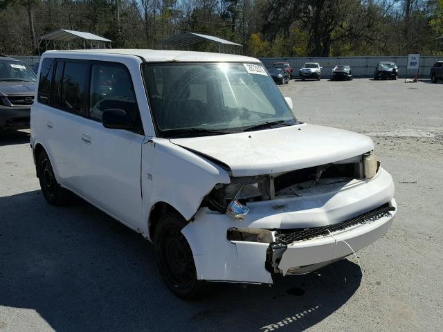 JTLKT334650189877 - 2005 TOYOTA SCION XB WHITE photo 1