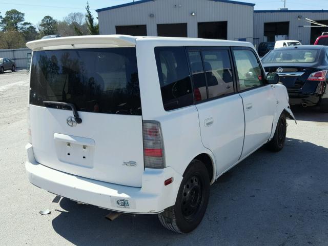 JTLKT334650189877 - 2005 TOYOTA SCION XB WHITE photo 4