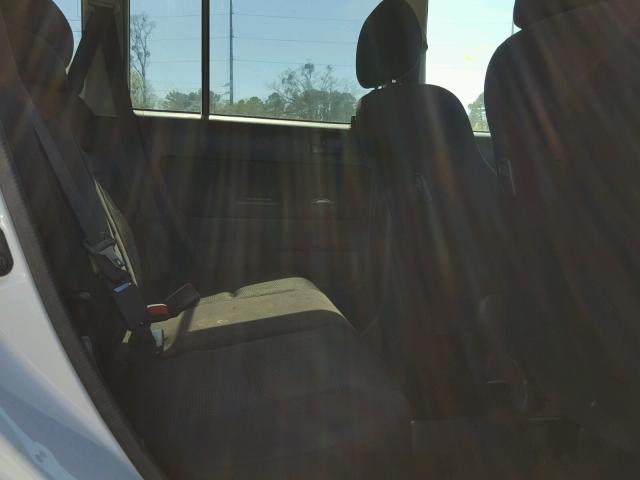 JTLKT334650189877 - 2005 TOYOTA SCION XB 白色 照片 6