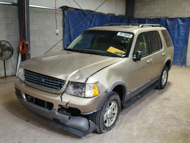 1FMDU73E42ZB11599 - 2002 FORD EXPLORER X GOLD photo 2