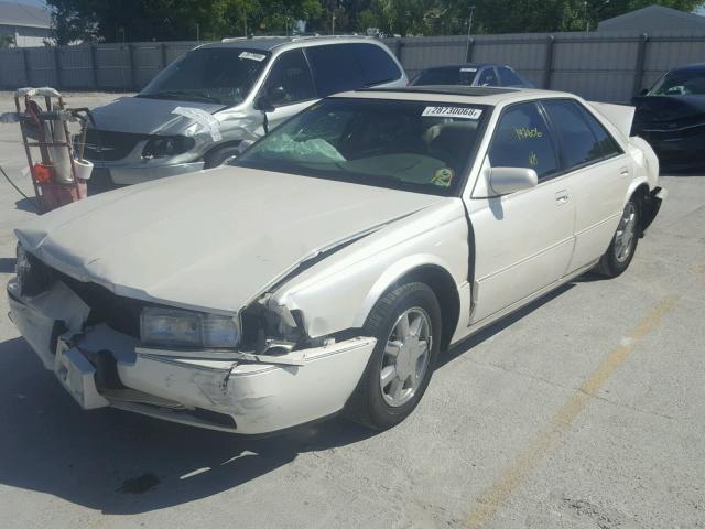 1G6KY5296VU825909 - 1997 CADILLAC SEVILLE ST WHITE photo 2