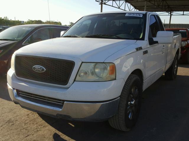 1FTRF12245KA96138 - 2005 FORD F150 WHITE photo 2