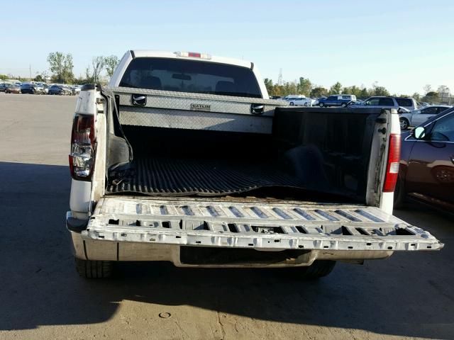 1FTRF12245KA96138 - 2005 FORD F150 WHITE photo 6