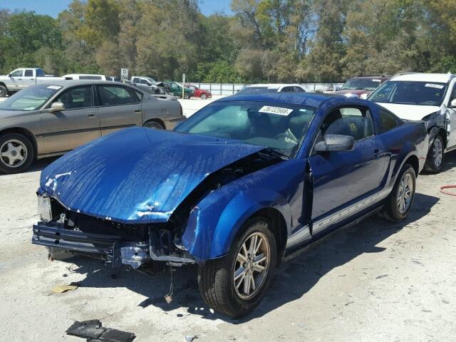 1ZVFT80N875289358 - 2007 FORD MUSTANG BLUE photo 2