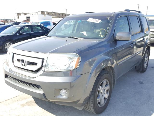 5FNYF3H92BB029428 - 2011 HONDA PILOT TOUR GRAY photo 2