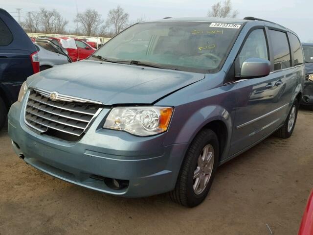 2A4RR5D1XAR257164 - 2010 CHRYSLER TOWN & COU BLUE photo 2