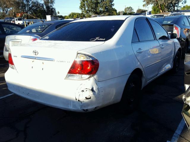 4T1BE32K05U416989 - 2005 TOYOTA CAMRY LE WHITE photo 4