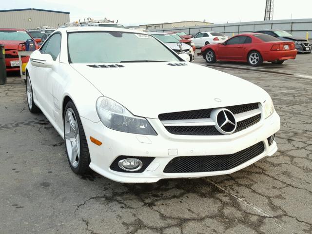 WDBSK71F49F149311 - 2009 MERCEDES-BENZ SL 550 WHITE photo 1