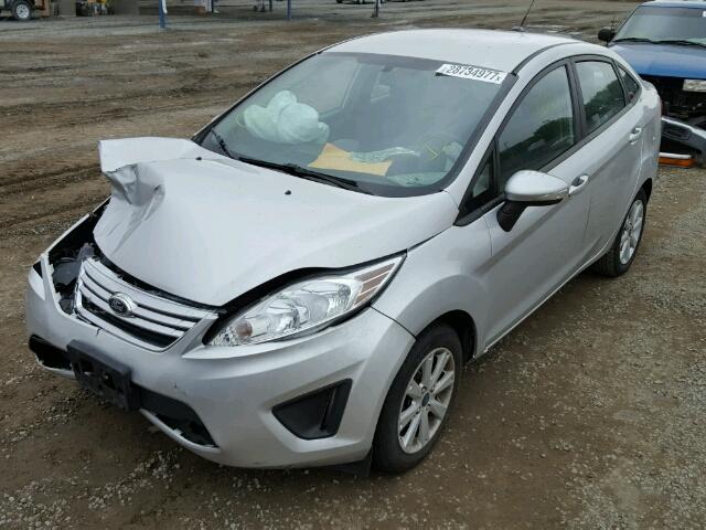 3FADP4BJ1DM168023 - 2013 FORD FIESTA SE SILVER photo 2