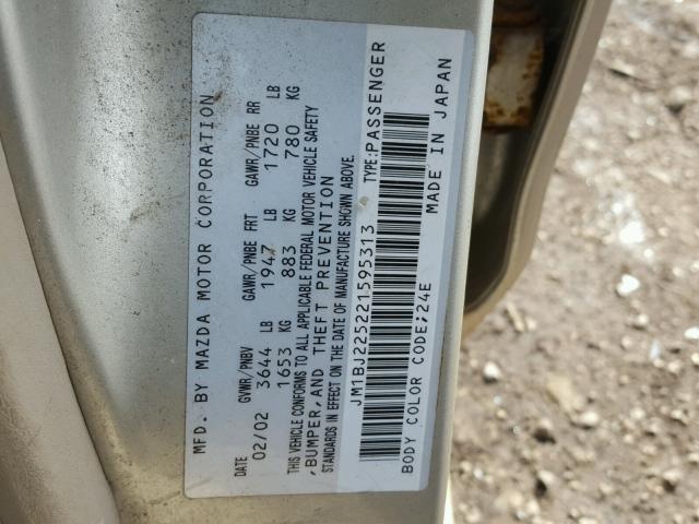 JM1BJ225221595313 - 2002 MAZDA PROTEGE DX GRAY photo 10