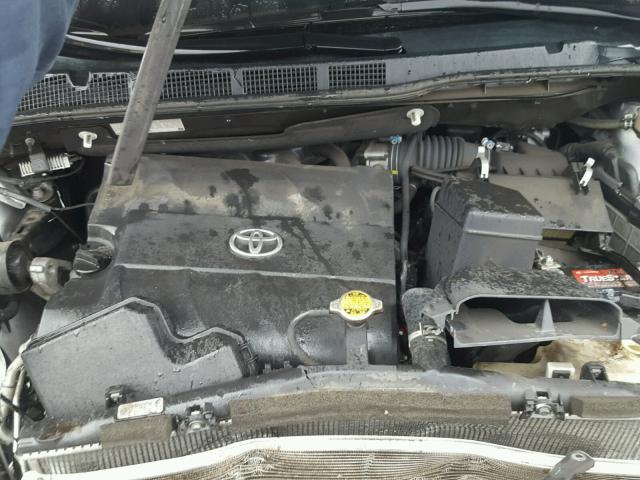 5TDKK3DC6DS333251 - 2013 TOYOTA SIENNA LE SILVER photo 7