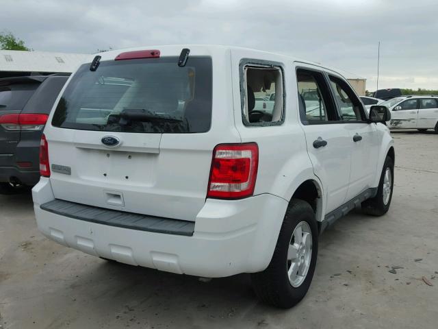 1FMCU0C78AKC28212 - 2010 FORD ESCAPE XLS WHITE photo 4