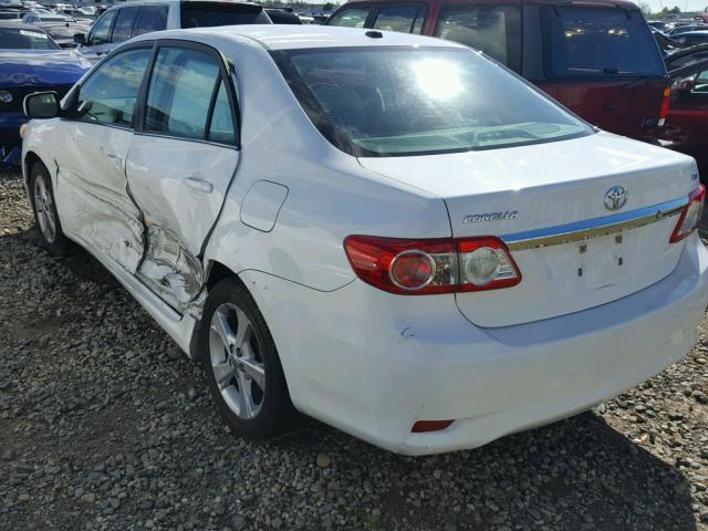 5YFBU4EE9DP161130 - 2013 TOYOTA COROLLA BA WHITE photo 3