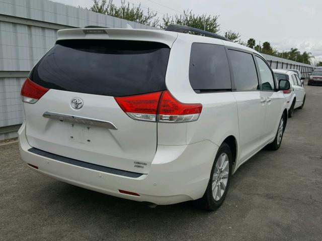 5TDDK3DCXDS053180 - 2013 TOYOTA SIENNA XLE WHITE photo 4