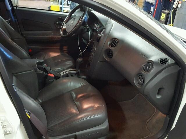 2G2WS522151153034 - 2005 PONTIAC GRAND PRIX WHITE photo 5