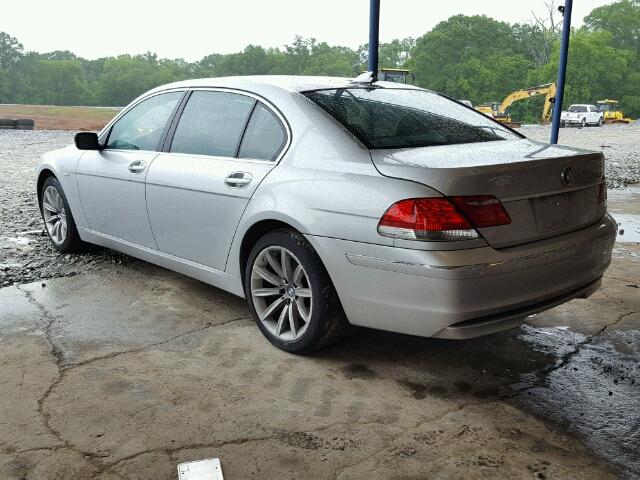 WBAHN83527DT76953 - 2007 BMW 750 SILVER photo 3