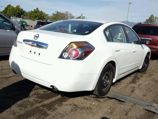 1N4AL2AP2AN440993 - 2010 NISSAN ALTIMA BAS WHITE photo 4