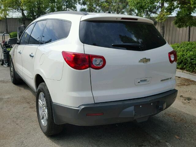 1GNKRJED4BJ138001 - 2011 CHEVROLET TRAVERSE L WHITE photo 3