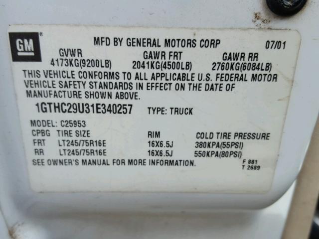 1GTHC29U31E340257 - 2001 GMC SIERRA C25 WHITE photo 10