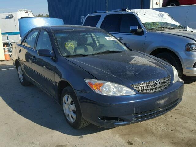 JTDBE32K330239931 - 2003 TOYOTA CAMRY LE BLUE photo 1