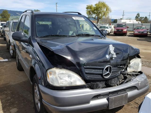 4JGAB54E3WA023966 - 1998 MERCEDES-BENZ ML 320 BLACK photo 1