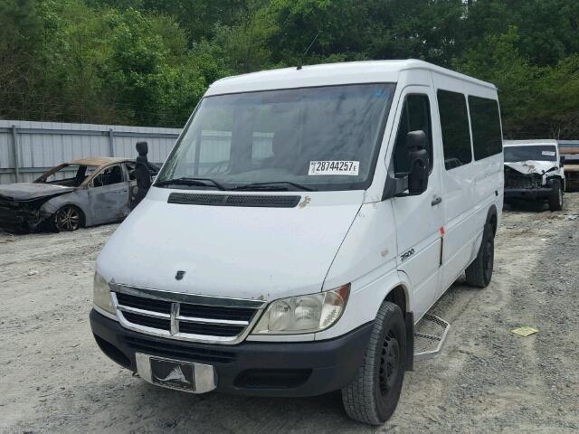 WD2PD644555764082 - 2005 DODGE SPRINTER WHITE photo 2