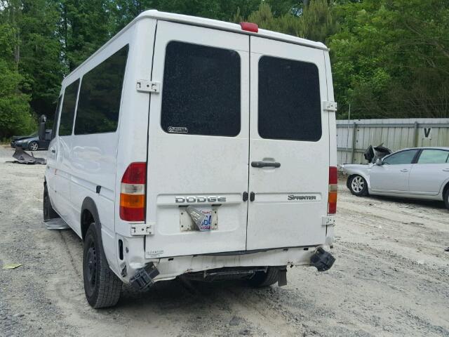 WD2PD644555764082 - 2005 DODGE SPRINTER WHITE photo 3