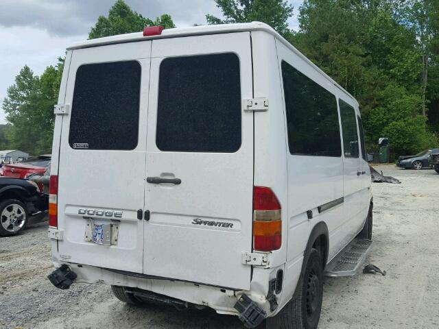 WD2PD644555764082 - 2005 DODGE SPRINTER WHITE photo 4