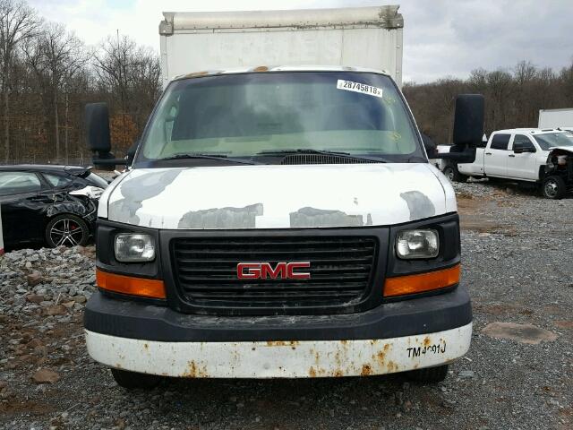 1GDGG31V941913728 - 2004 GMC SAVANA CUT WHITE photo 9