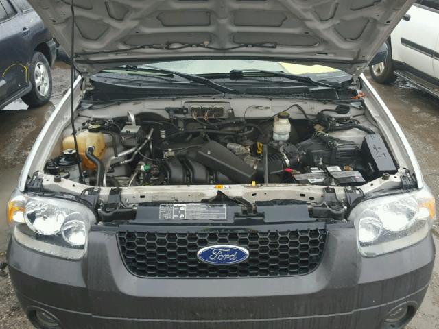 1FMCU93156KB65223 - 2006 FORD ESCAPE XLT SILVER photo 7