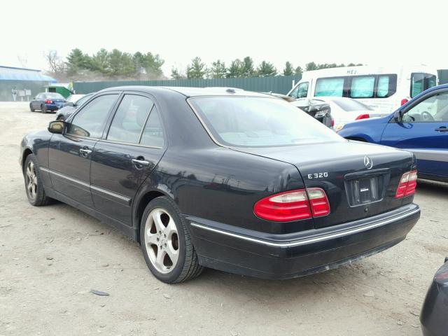 WDBJF65J12B498139 - 2002 MERCEDES-BENZ E 320 BLACK photo 3