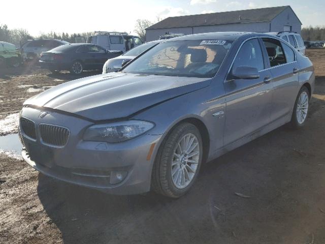 WBAFU7C55CDU62465 - 2012 BMW 535 XI GRAY photo 2