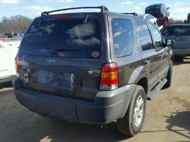 1FMYU93117KB89509 - 2007 FORD ESCAPE XLT GRAY photo 4