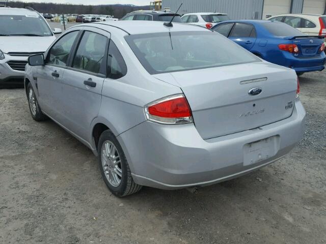 1FAHP35N08W203750 - 2008 FORD FOCUS SE SILVER photo 3