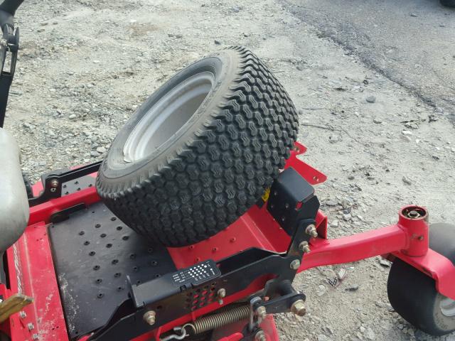 1031674 - 2014 GRAV MOWER RED photo 5