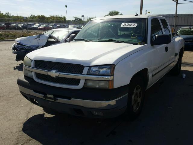 1GCEC19T93Z322927 - 2003 CHEVROLET SILVERADO WHITE photo 2