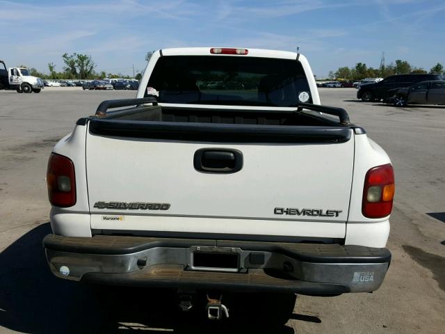 1GCEC19T93Z322927 - 2003 CHEVROLET SILVERADO WHITE photo 9