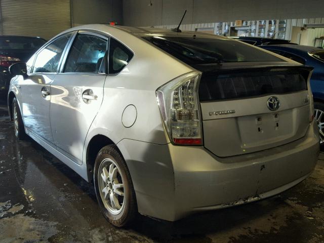 JTDKN3DU7B1370643 - 2011 TOYOTA PRIUS GRAY photo 3