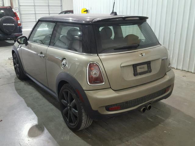 WMWMF7C56ATX45297 - 2010 MINI COOPER S GRAY photo 3