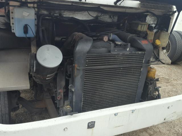 4UZA4FF40WC897751 - 1998 FREIGHTLINER CHASSIS M WHITE photo 7