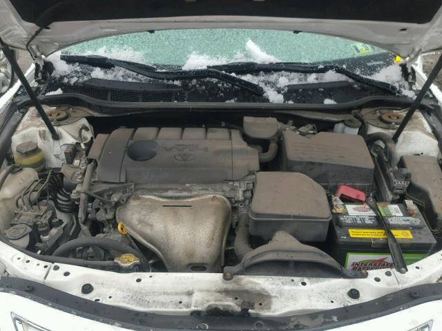 4T1BF3EK7BU773736 - 2011 TOYOTA CAMRY BASE WHITE photo 7