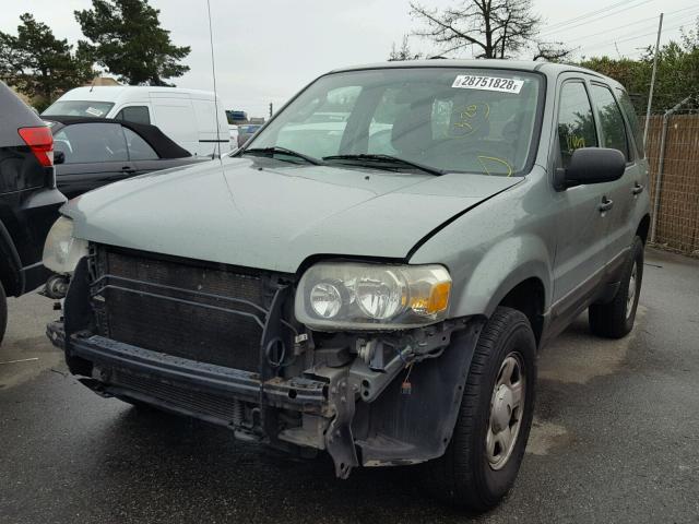 1FMYU02Z06KA74417 - 2006 FORD ESCAPE XLS GREEN photo 2