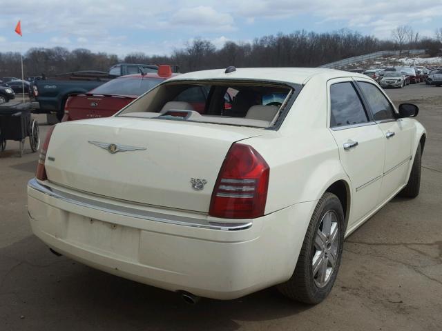 2C3KK63H46H133103 - 2006 CHRYSLER 300C WHITE photo 4