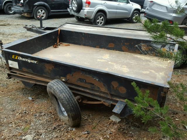 N0V1N28754118 - 2007 UTILITY EZ LOADER BLACK photo 3