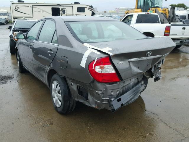 4T1BE32K04U858668 - 2004 TOYOTA CAMRY LE GRAY photo 3