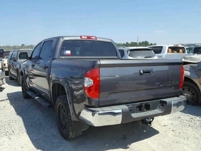 5TFEW5F14HX220603 - 2017 TOYOTA TUNDRA CRE GRAY photo 3