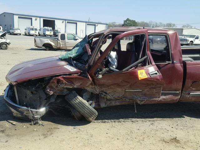 1GTEC19W8WE514359 - 1998 GMC SIERRA C15 MAROON photo 9