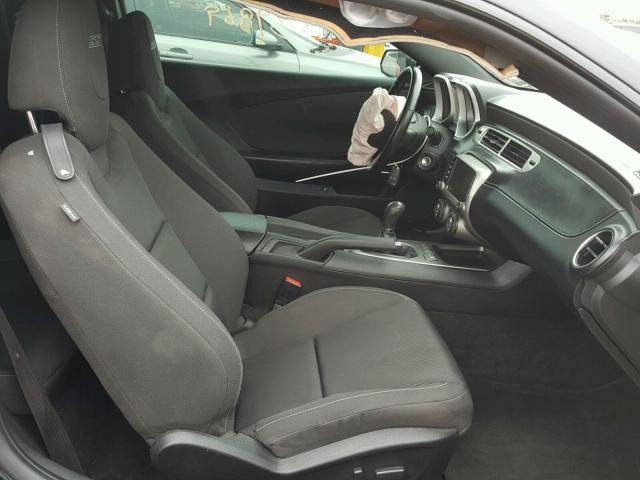 2G1FG1EW3F9237081 - 2015 CHEVROLET CAMARO SS Negro foto 5