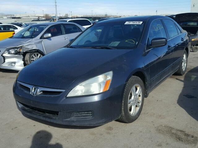 1HGCM56827A039951 - 2007 HONDA ACCORD EX GRAY photo 2